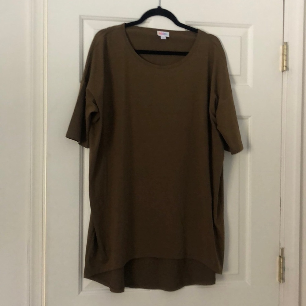LulaRoe Irma high low tunic
